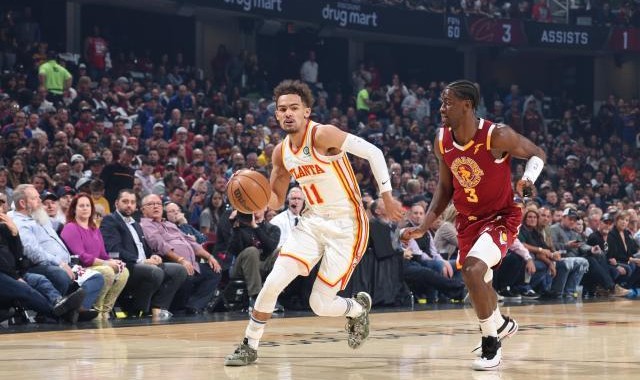 开云体育网址-压力越大他越狠！吹杨半场32分向骑士球迷挥手告别