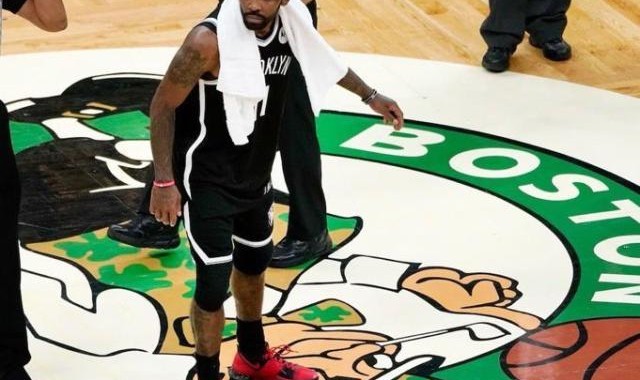 开云体育-嘘声中继续迷失！欧文难除心魔 在波士顿遭遇8连败