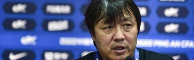 开云体育-谢峰：球队遇到困难 希望调整心态不要犯同样错误