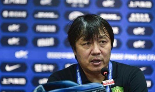 开云体育-谢峰：球队遇到困难 希望调整心态不要犯同样错误