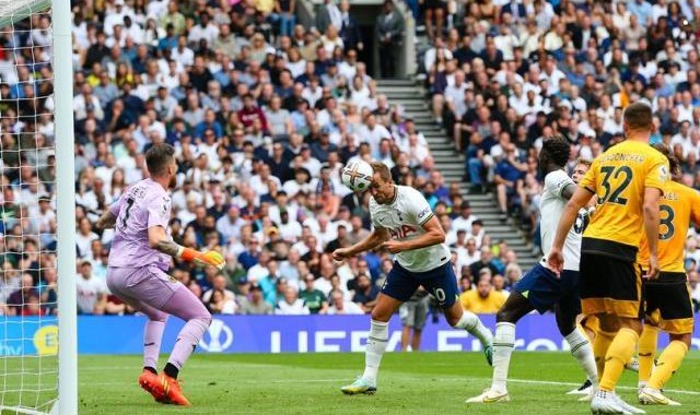 开云体育下载-孔蒂：这个赛季开局不错 成为凯恩的教练我很高兴