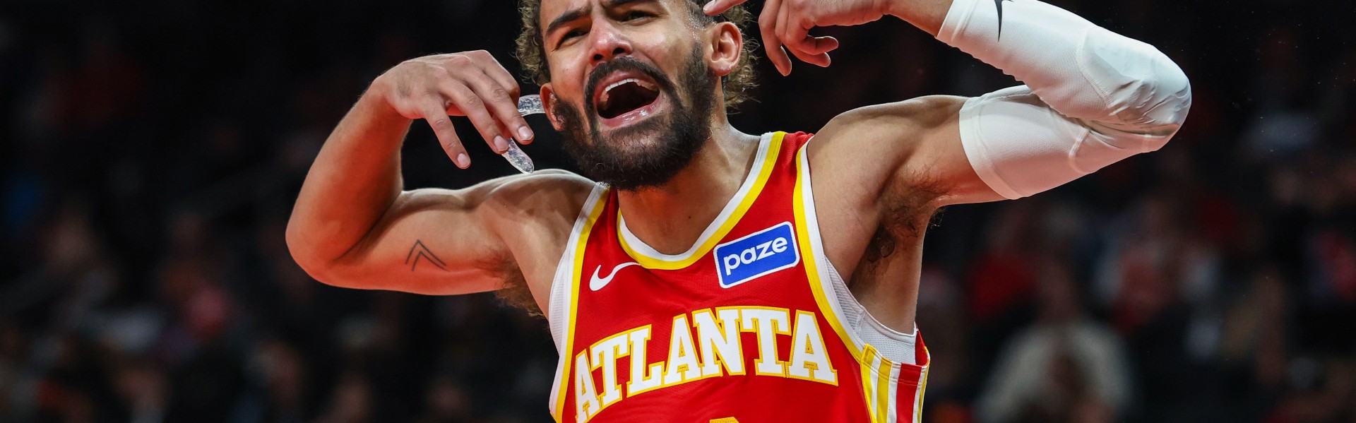 开云体育网址-杨自进联盟以来195场20+10助 联盟断档领先 东契奇149场第3